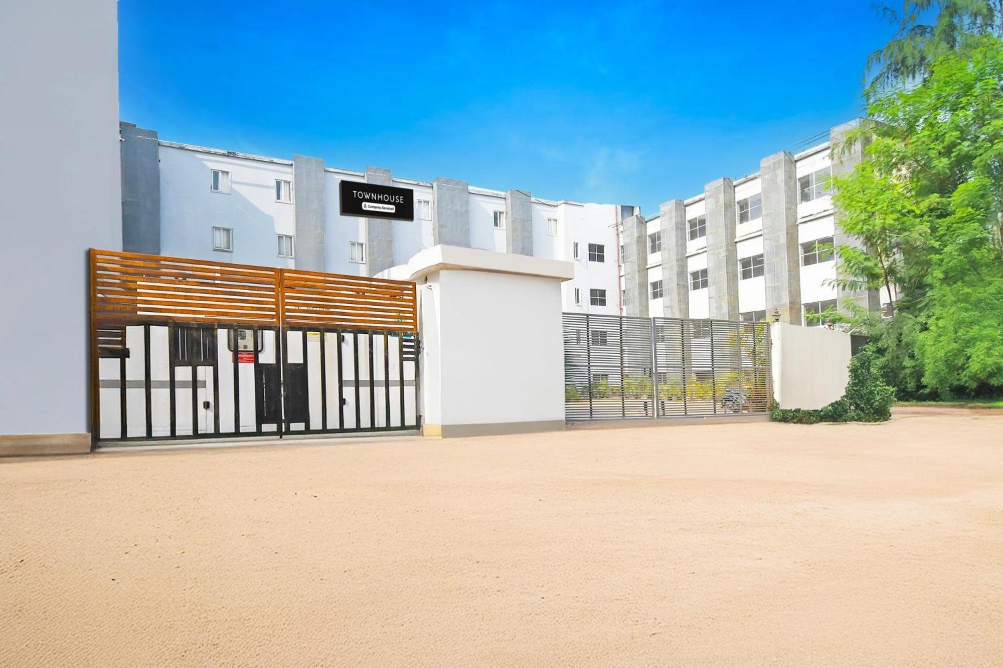 فندق Super Townhouse Mancheswar Industrial Estate بوهفانيشفار المظهر الخارجي الصورة
